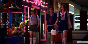 kinopoisk.ru-Stranger-Things-3393618.jpg