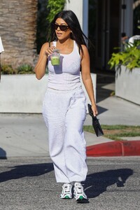 kourtney-kardashian-and-luka-subbat-at-cha-cha-matcha-in-la-07-11-2019-12.jpg