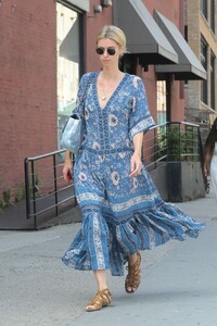 nicky-hilton-out-in-new-york-city-07-12-2019-0.jpg