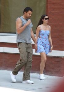 sara-sampaio-and-oliver-ripley-out-in-new-york-07-27-2019-4.jpg