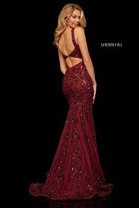 sherrihill-52925-burgundy-dress-6.jpg-600.thumb.jpg.60cca9467da433536ae9dd649af990fd.jpg