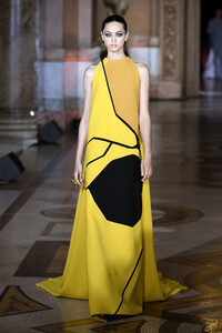 stephane-rolland-couture-fall-2019-paris-fashion-week-pfw-019(1).thumb.jpg.46f91affb504c2c4ae9a7a70ef7581e6.jpg
