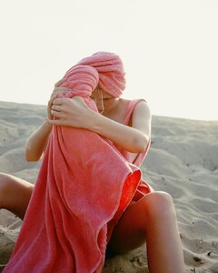 tumblr_pv1p6vLQfK1trcl68o6_1280.thumb.jpg.0c4f23da08a927a2c800d5c732c6078f.jpg
