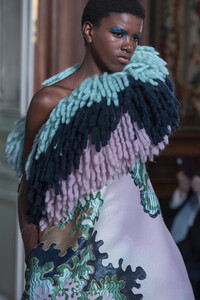 valentino-hc-clp-rf19-4134.thumb.jpg.7c2b9f41dced04e04a5e4321c2802c68.jpg
