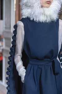 valentino-hc-clp-rf19-4293.thumb.jpg.8d7fec2f79ad13f942e09642810cea8e.jpg