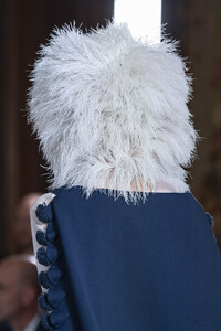 valentino-hc-clp-rf19-4296.thumb.jpg.938fc9d32ef8f358904c9c78ff9af72e.jpg