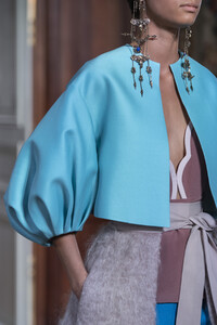 valentino-hc-clp-rf19-4352.thumb.jpg.0e0b171faf0f71ea0fd7a3fac81416be.jpg