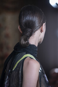 valentino-hc-clp-rf19-4551.thumb.jpg.a288e08e995b2f9d5daf2b0e1dfebd3d.jpg