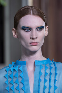 valentino-hc-clp-rf19-4563.thumb.jpg.b5d6da3f056c4fb0be0a04274f5aad3a.jpg