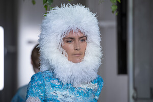 valentino-hc-clp-rf19-4571.thumb.jpg.56e90acc31b39cb4116ec4d4fe2bb2cb.jpg