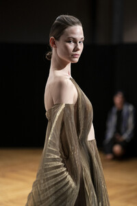 van-herpen-hc-bks-a-rf19-5298.thumb.jpg.86492ea39395667e090ea1b583cb10b6.jpg