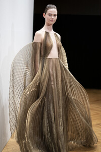 van-herpen-hc-bks-a-rf19-5316.thumb.jpg.14361eb1f72f4d8938d9e1aaabe6c6ce.jpg