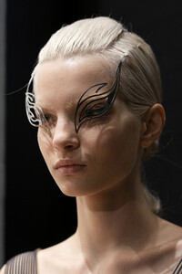 van-herpen-hc-bks-a-rf19-5452.thumb.jpg.aa3ac26a464d3fb81385ff4e7d31fa99.jpg