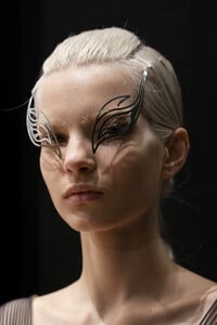 van-herpen-hc-bks-a-rf19-5456.thumb.jpg.6adcaafb8f86f3418f2864b903a30faf.jpg