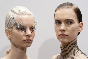 van-herpen-hc-bks-a-rf19-5500.thumb.jpg.2a61d7537ff9d58b0e468919921fabb5.jpg