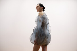 van-herpen-hc-bks-m-rf19-7195.thumb.jpg.9e948280d8a6980aaa806f41035f5620.jpg