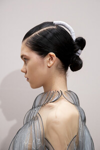van-herpen-hc-bks-m-rf19-7452.thumb.jpg.ac4c4e7a7ca31a31a5aaa408f3c56ade.jpg