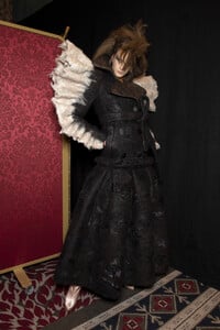 viktor-e-rolf-hc-bks-v-rf19-5625.thumb.jpg.768b83087464b48c6f2a0ad555b8fae8.jpg