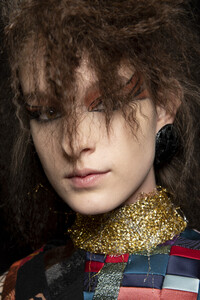 viktor-e-rolf-hc-bks-v-rf19-5639.thumb.jpg.758e48498fa3e9af9ff8f76c5cfd0226.jpg