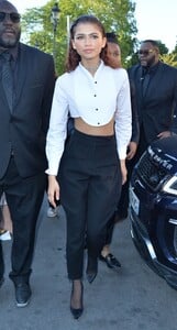 zendaya-coleman-is-looking-all-stylish-paris-07-02-2019-0.jpg