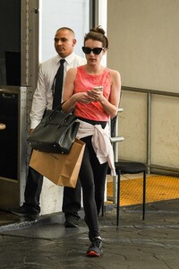       rob270819BZNimage112.jpg