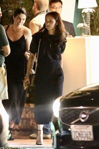 119489933_hqcelebcorner-1.thumb.jpg.fff66f0f4f7b8ab93136c8ae8edd0a54.jpg