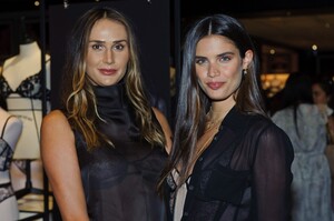 [1166906144] Victoria's Secret Launch Tour - Chicago, IL.jpg