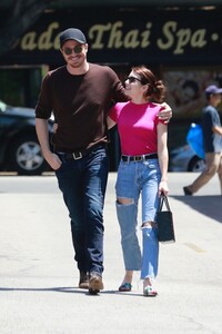        rob090819BZNimage102.jpg