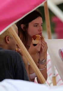       tho070819BZNimage213.jpg