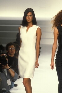 1254651736_RalphLauren1996WomenRTW30.thumb.jpg.e354ef16f37f640ce9c0512345fe1f35.jpg