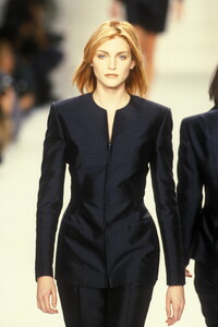 1303967144_RalphLauren1996WomenRTW93.thumb.jpg.02ee74692a3c14cc84fbbe38a28c6514.jpg