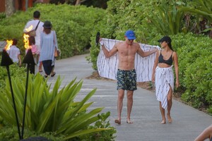        chu190819BZNimage113.jpg