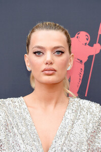 Bregje+Heinen+2019+MTV+Video+Music+Awards+GvnFNmmWm0_x.jpg