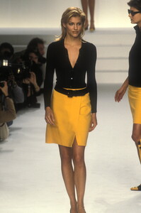 1376211385_RalphLauren1996WomenRTW108.thumb.jpg.5e32d4ec4bcec96f6cd1077cd36d858e.jpg