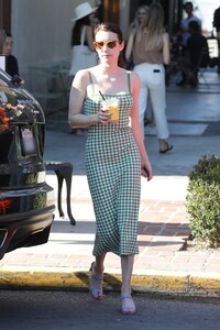        rob160819BZNimage123.jpg