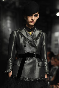 1399095434_ChristianDiorRunwayParisFashionWeekHaute916N2LmLTsSx.thumb.jpg.e278cda5916de225cfbcc82124cca3aa.jpg