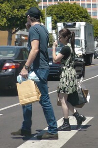       rob270819BZNimage21.jpg