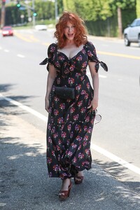       hen120819BZNimage121.jpg