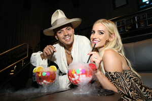 Evan+Ross+Ashlee+Simpson+Ross+Celebrate+Birthday+0O7fK7u1Fbcx.jpg