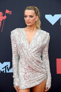 Bregje+Heinen+2019+MTV+Video+Music+Awards+kfuAXt6gtCtx.jpg