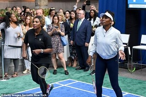 17592950-7385905-Pros_The_superstar_sisters_were_there_to_play_a_set_of_doubles_n-a-1_1566528667955.jpg