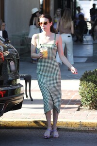       rob160819BZNimage124.jpg