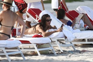       lim130819BZNimage51.jpg