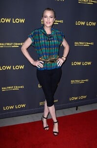        hen180819BZNimage117.jpg