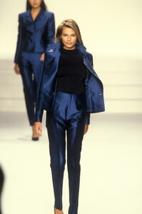 1936594715_RalphLauren1996WomenRTW106.thumb.jpg.85d82522925dc6ddf95bc84569c8345d.jpg