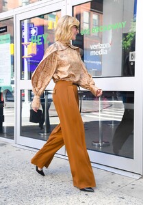       cat120819BZNimage117.jpg