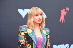       swi260819BZNimage103.jpg