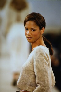 2056986535_veronica(1).thumb.jpg.225ed283c96c8ecc856109559b45b5f0.jpg