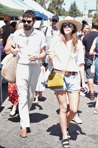     ols110819BZNimage111.jpg