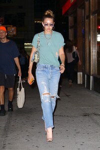       gig140819BZNimage1.jpg
